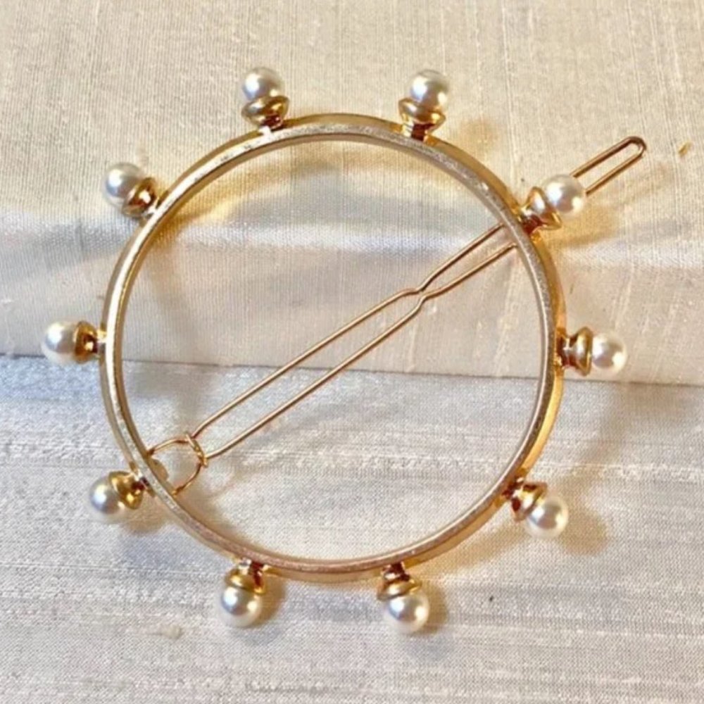 Round Pearl Barrette Hair Clip